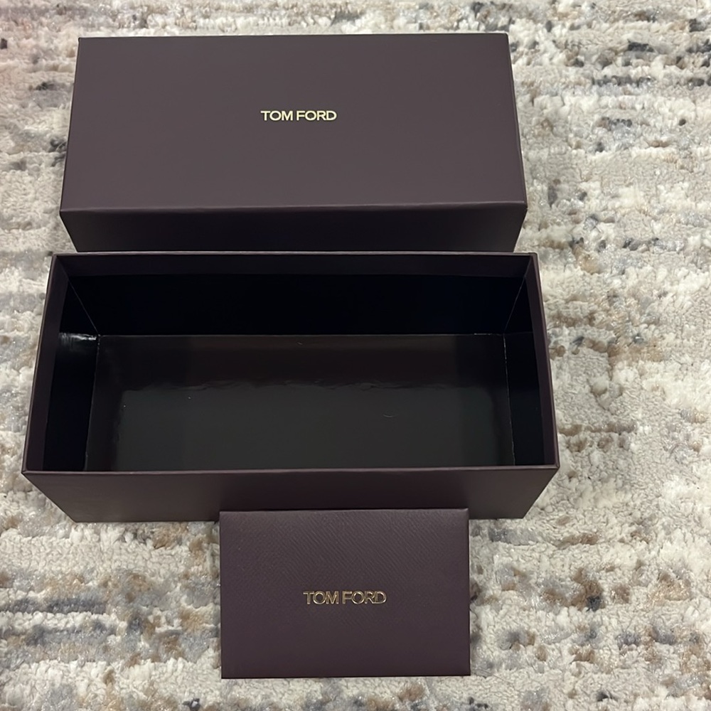 Tom Ford glasses box - Picture 3 of 6